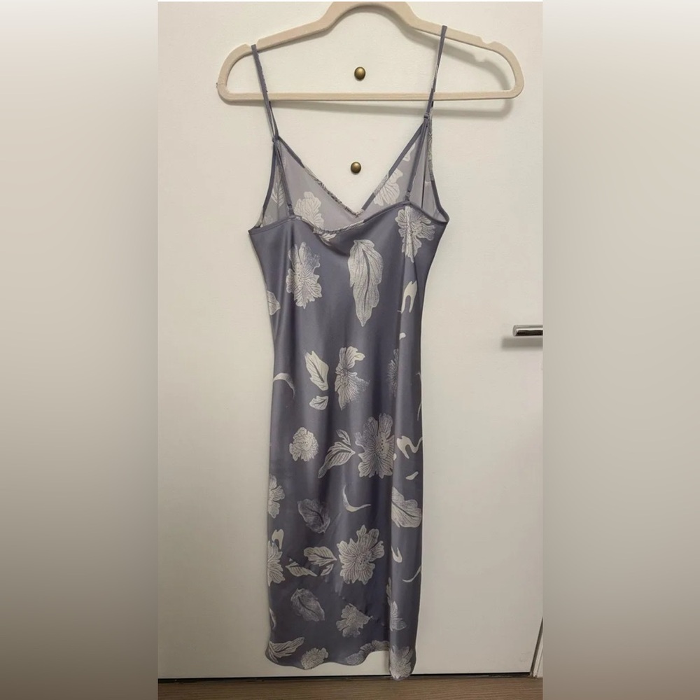 Aritzia Wilfred Slip Midi Dress in Lavender - Picture 3 of 3
